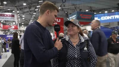 Video: Harry plays Truck Trivia with Kenworth fan